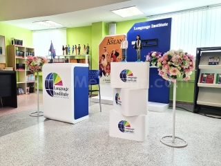 รับออกแบบดิสเพลย์ รับผลิตดิสเพล รับออกแบบคีออส รับผลิตคีออส display kiosk design